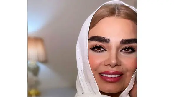 این زن عجیب کدام خانم مجری ایرانی است ؟!  / عمرا حدس بزنید !