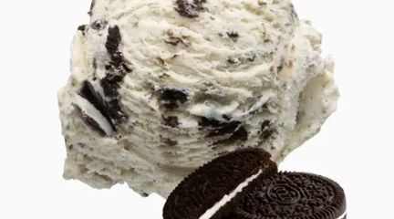 چگونه بستنی اورئو خوشمزه در منزل درست کنیم؟