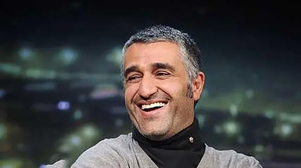  پژمان جمشیدی به فردوسی پور:همینجوری میرفتی حقتو از تلویزیون میگرفتی الان برگشته بودی! /  هر دفعه من رو سکه پول میکنی جلو مردم! / آقا ولم کن من اصلا بازی ملی ندارم ! + فیلم