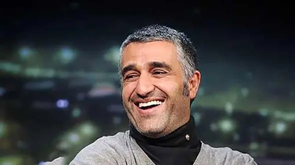  پژمان جمشیدی به فردوسی پور:همینجوری میرفتی حقتو از تلویزیون میگرفتی الان برگشته بودی! /  هر دفعه من رو سکه پول میکنی جلو مردم! / آقا ولم کن من اصلا بازی ملی ندارم ! + فیلم