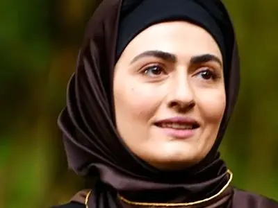 عکس های شخصی و خارج از قاب تلویزیون بازیگر نقش انیس در سوجان  / زندگی و بیوگرافی آن را بخوانید