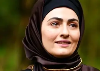 عکس های شخصی و خارج از قاب تلویزیون بازیگر نقش انیس در سوجان  / زندگی و بیوگرافی آن را بخوانید