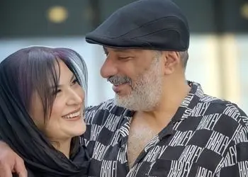 چیدمان منزل لوکس ریما رامین فر «هُمای پایتخت» و همسرش امیر جعفری/ از حیاط سرسبز و مبلمان کلاسیک تا کتابخانه پر از کتاب