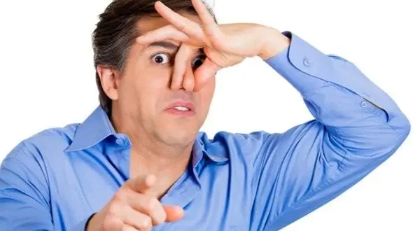 نجات از بوی بد عرق با یک روش عجیب