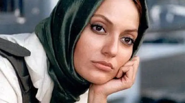 ابراز تاسف مهناز افشار به خاطر تبلیغ دارو
