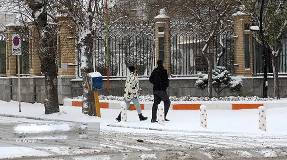 برف و باد هوای تهران را پاک کرد