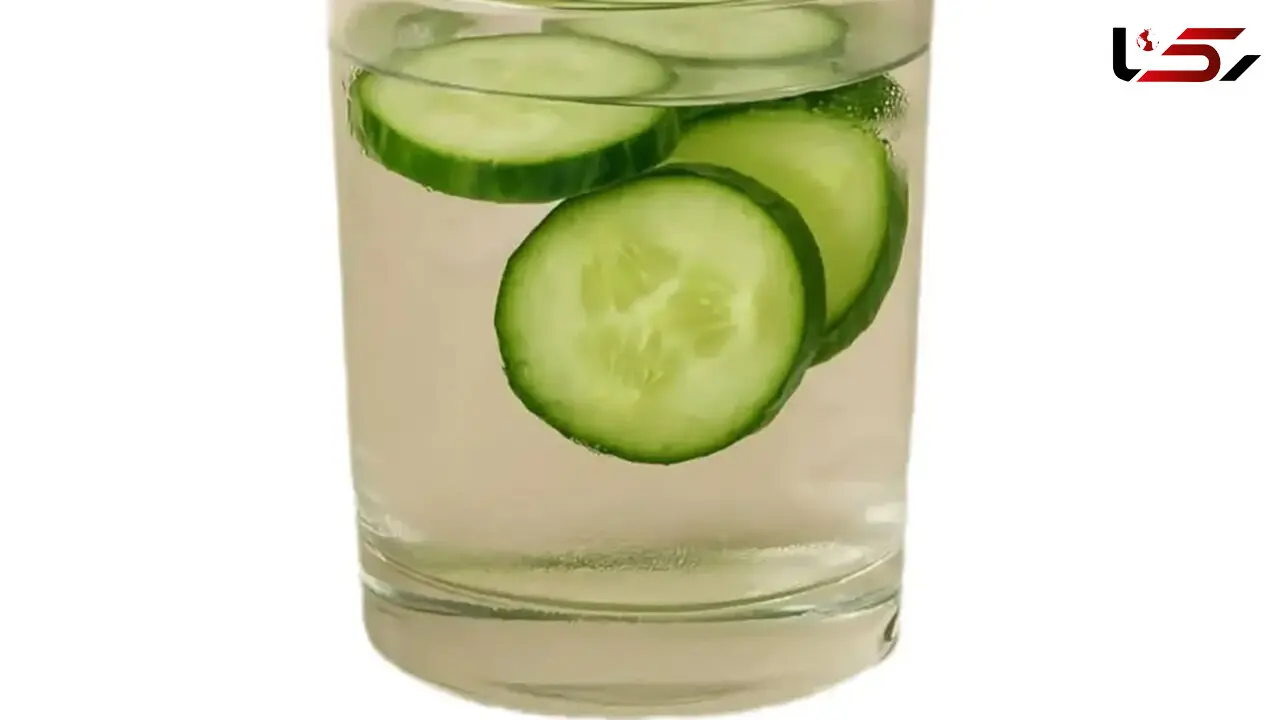 صبح خود را با یک لیوان آب به همراه مواد گفته شده شروع کنید