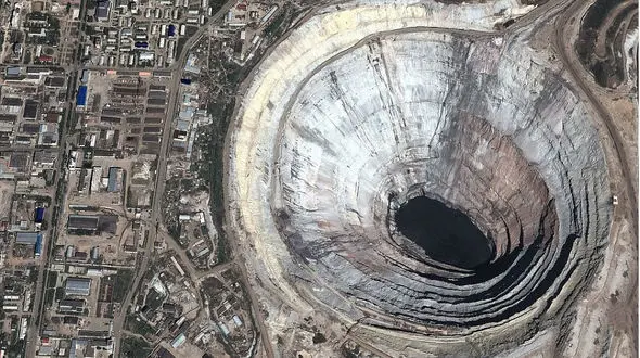 دلایل اثبات پایان دنیا ! / آیا مرگ همه انسان ها نزدیک است؟+تصاویر