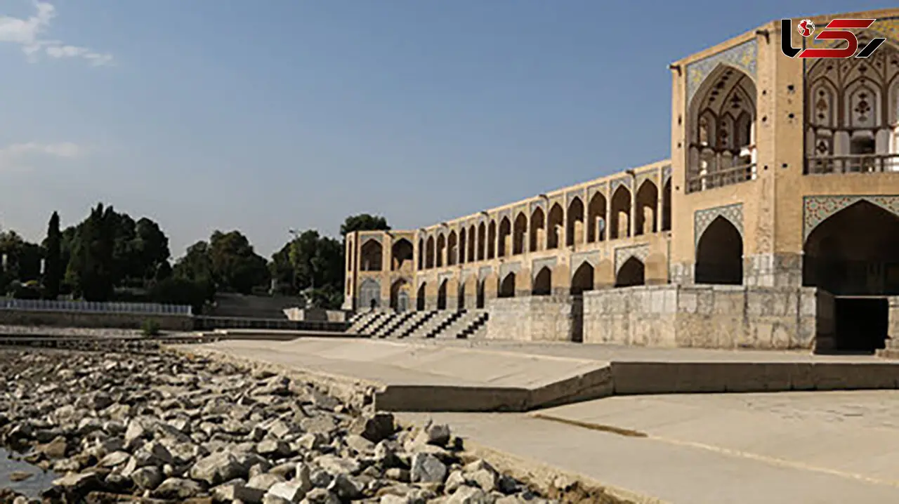 احیای زاینده رود و زنده ماندن تالاب گاوخونی باید به یک مطالبه عمومی در کشور تبدیل شود