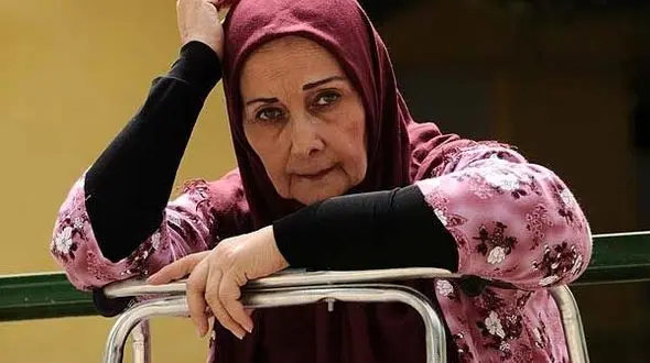 افشاگری‌های بازیگر زن قبل از انقلاب / همسر عارف می گفت به جز کتایون بقیه بازیگران زن تو را بلند می‌کنند!