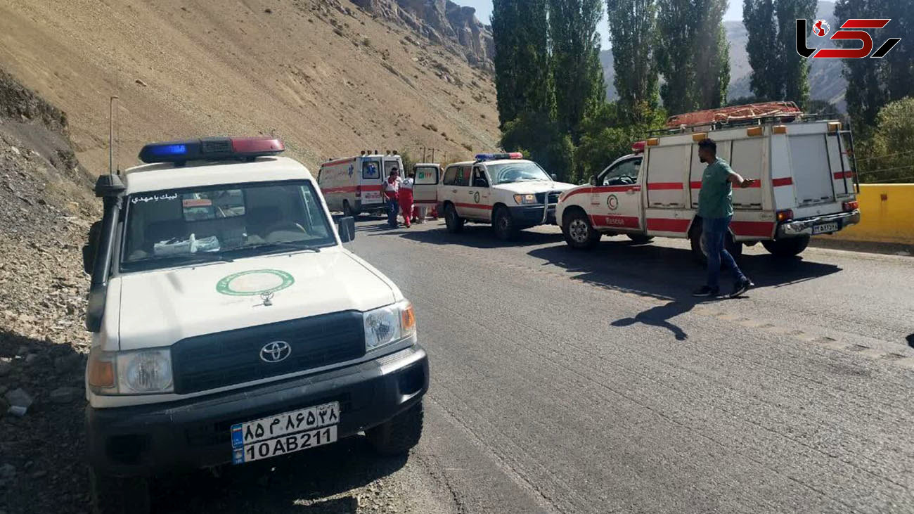 9 زخمی در تصادف هولناک 2 پژو در مهران / هلیکوپتر امداد به پرواز در آمد