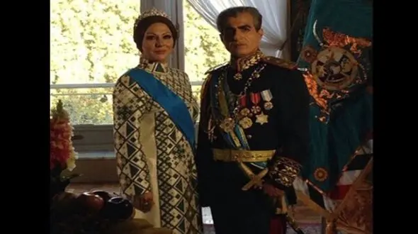 ساغر عزیزی بازیگر نقش فرح پهلوی: مشکلات مالی زیادی داشتم ! کدامیک از شما حاضر هستید نه غذا و چایی بخورید نه دستشویی توالت بروید  / تازه بعدشم به خاطر فرح به فحش های مردم گوش بدید؟