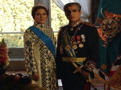 ساغر عزیزی بازیگر نقش فرح پهلوی: مشکلات مالی زیادی داشتم ! کدامیک از شما حاضر هستید نه غذا و چایی بخورید نه دستشویی توالت بروید  / تازه بعدشم به خاطر فرح به فحش های مردم گوش بدید؟