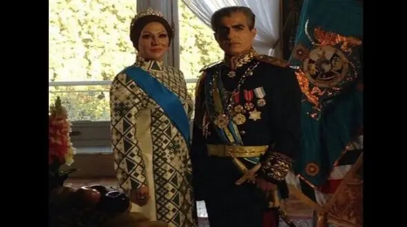 ساغر عزیزی بازیگر نقش فرح پهلوی: مشکلات مالی زیادی داشتم ! کدامیک از شما حاضر هستید نه غذا و چایی بخورید نه دستشویی توالت بروید  / تازه بعدشم به خاطر فرح به فحش های مردم گوش بدید؟