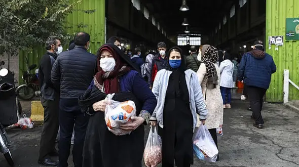 صف های طولانی خرید مرغ و روغن در بازار