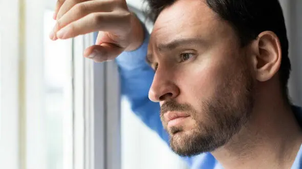 آیا هر غمگینی نشانه افسردگی است؟