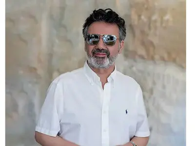 روایتی از آهنگ«من از تماشای سکوت تو مردم»؛ بازسازی هوش مصنوعی صدای معین با روایتی از عشق خاموش