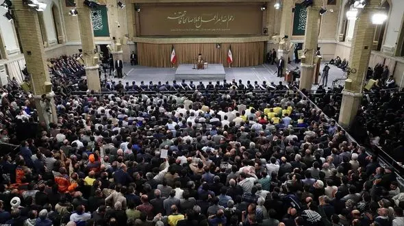 رهبر انقلاب: خوب شدن حال کارگر یعنی خوب شدن حال کشور