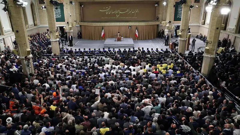 دیدار رهبری با کارگران