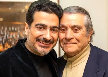 چهره جذاب بهروز وثوقی و همسرش در کنسرت «همایون شجریان» + عکس