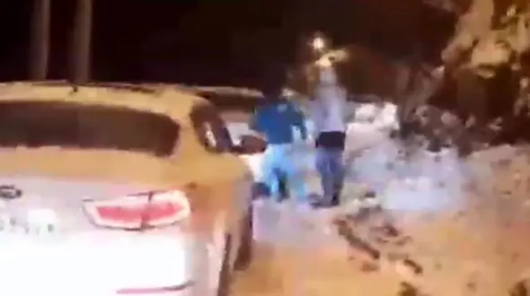 فیلم گرفتار شدن رئیس کمیسیون ویژه جهش تولید مجلس در کولاک 