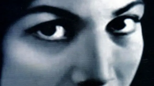 زیباترین شعر فروغ فرخزاد درباره خاموشی انسان در برابر زندگی، هزار سال هم بگذره هیچ وقت قدیمی نمیشه / کودکی با بادبادکهای رنگینش