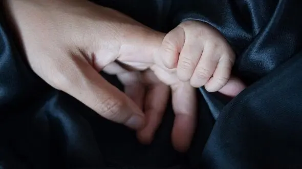 نوزاد دختر ۵ ماهه، جوانترین قربانی کرونا در نیویورک/ او فرزند یک مامور آتش نشانی بود