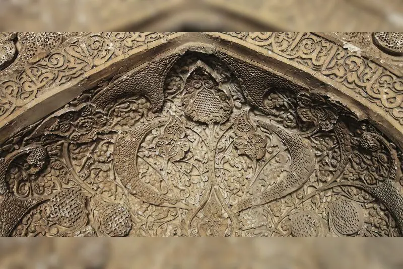 آشنایی با گنبد علویان همدان