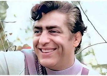 فیلم منتشر نشده از آواز باشکوه محمدعلی فردین باصدای خودش ! / صدای بهشتی اش  مثل عارف و ایرج بود !
