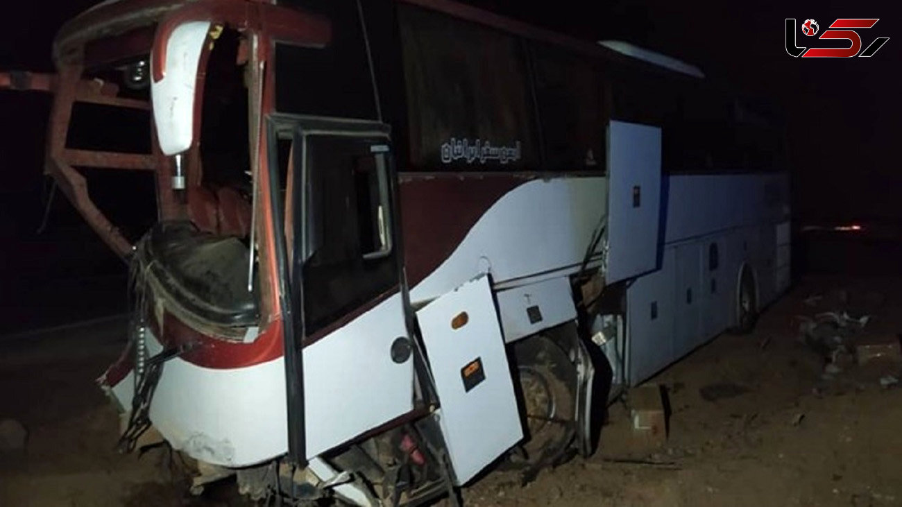 تصادف اتوبوس مسافربری تهران در سمنان با گاردریل