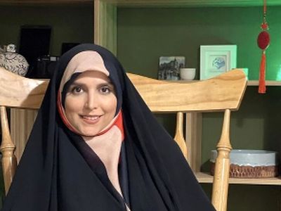 میز عصرانه متفاوت و عجیب مژده لواسانی در اصفهان با این ترکیب شور و شیرین+عکس/ آخه گوشفیل با دوغ!!