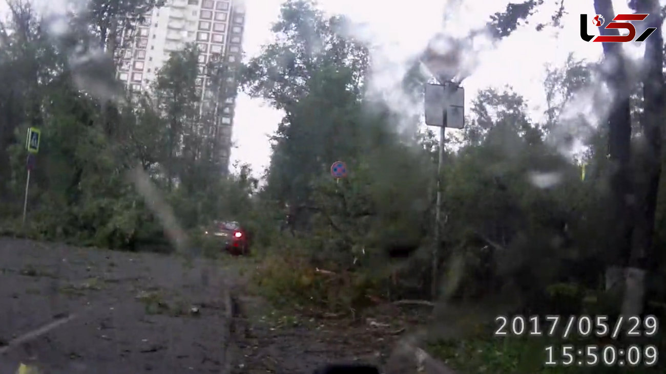 توفان بی سابقه مسکو را درنوردید/11 نفر کشته شدند + فیلم