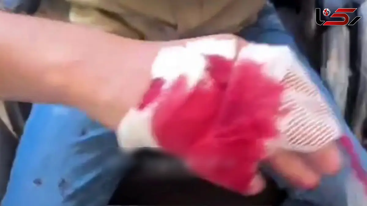 فیلم ضرب و شتم معلم عشایری در لردگان پس از پیگیری غیبت یک دانش آموز / آموزش و پرورش پیگیر ماجراست