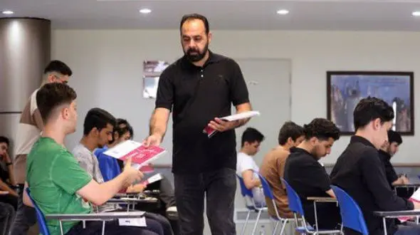 
سامانه انتخاب رشته مجازی کنکور سراسری ۱۴۰۳ فردا فعال می‌شود
