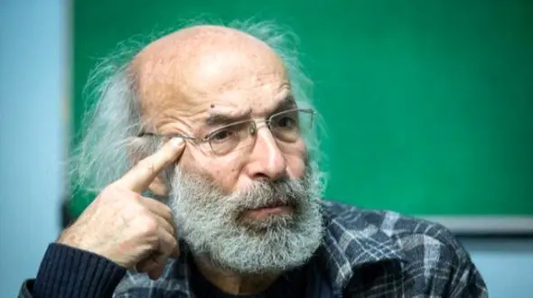 کیانوش عیاری: اندی را به شجریان ترجیح میدهم/غرض از موسیقی این است که آدم حال کند.../ تتلو هم جالبه....