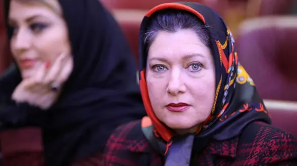 فیلم / فریبا متخصص: همسرم گفت بازیگر نشو تا باهات ازدواج کنم ... / پذیرفتم و عروس شدم .../ اما فقط 8 ماه ...