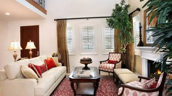 ترفندهای ست کزردن فرش با مبل و پرده ها!