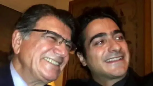 آواز خوانی بی نظیر همایون شجریان در سلیمانیه عراق / ای آسمان به سوز دل من گواه باش+ فیلم