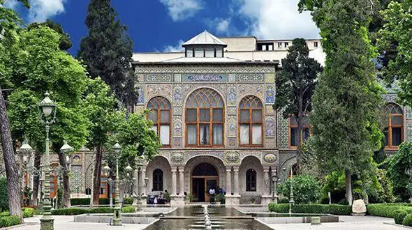 آلبوم قاجاری کاخ گلستان گم شد /  دزد نامرئی کیست؟!