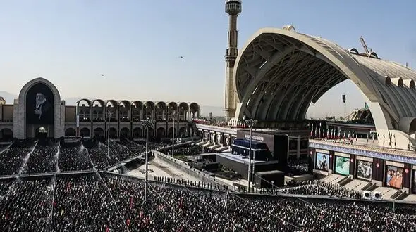 تصاویر هوایی از حضور تاریخی مردم در مصلی تهران + فیلم