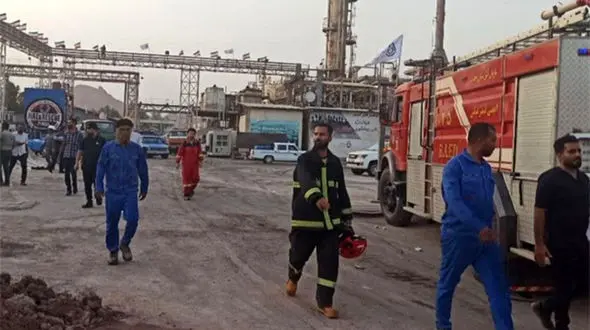 جزییات آتش سوزی هولناک پالایشگاه بندرعباس / آتش نشانان راهی بیمارستان شدند + جزییات