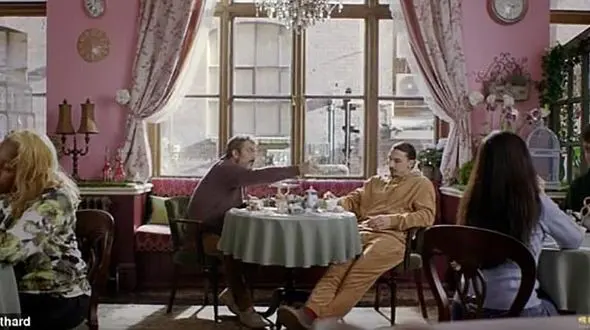 آگهی متفاوت؛ محصولی از زلاتان!  + عکس