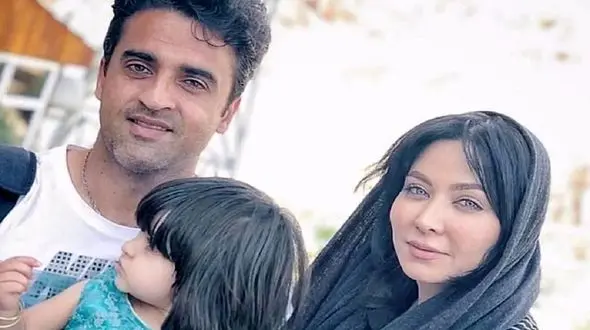  عکس عروسی فقیهه سلطانی و اجرای مراسم عقد / لحظه رسم عسل خوردن خانم بازیگر و همسر فوتبالیستش