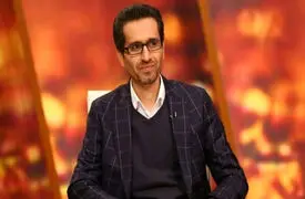 فیلم/بوسه ناگهانی دختر جوان روی صورت مهدی باقربیگی بازیگر «قصه‌های مجید» در آرایشگاه زنانه
