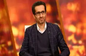 فیلم/بوسه ناگهانی دختر جوان روی صورت مهدی باقربیگی بازیگر «قصه‌های مجید» در آرایشگاه زنانه
