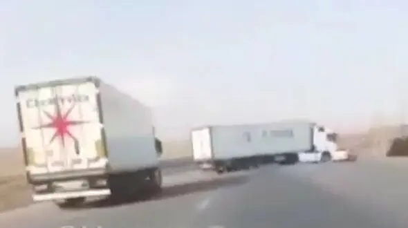 فیلم باورنکردنی از پرس شدن پژو در جاده ارومیه / معجزه در زنده ماندن