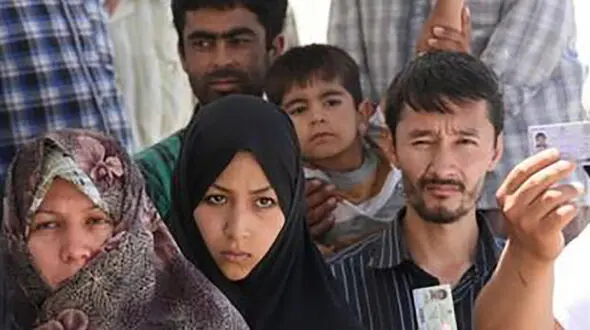 چرا بانک مرکزی مشکلات بانکی اتباع خارجی را حل نمی کند؟
