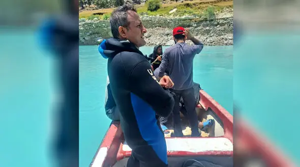 ناموفق بودن عملیات کشف افراد غرق شده در کارون / سخنگوی سازمان آتش نشانی اعلام کرد + فیلم