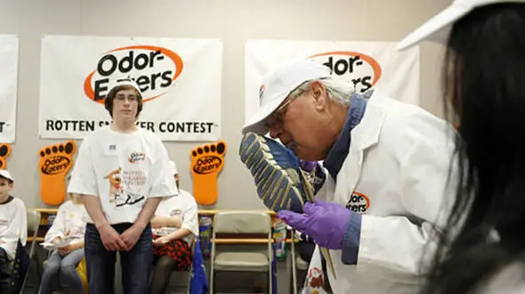 مردی که برای ناسا بو می کشد + تصاویر