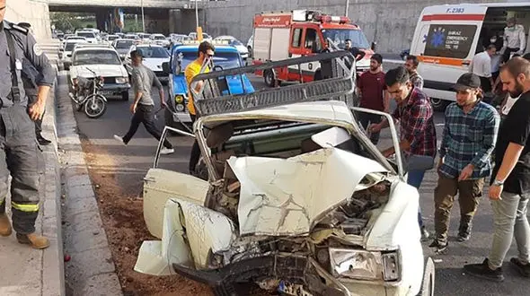 واژگونی وانت‌ ۹ نفر را راهی بیمارستان های شیراز کرد